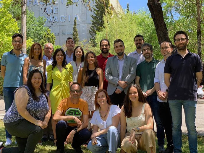 Miembros del Laboratorio Singular Nanoscopy-UGR