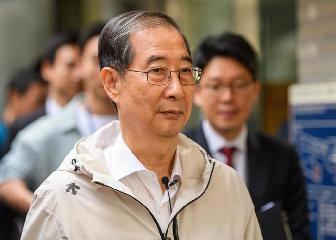 Archivo - Imagen de archivo del primer ministro surcoreano, Han Duck Soo.