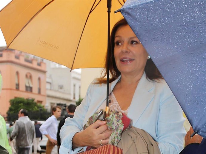Nuria González a su llegada a La Maestranza este domingo