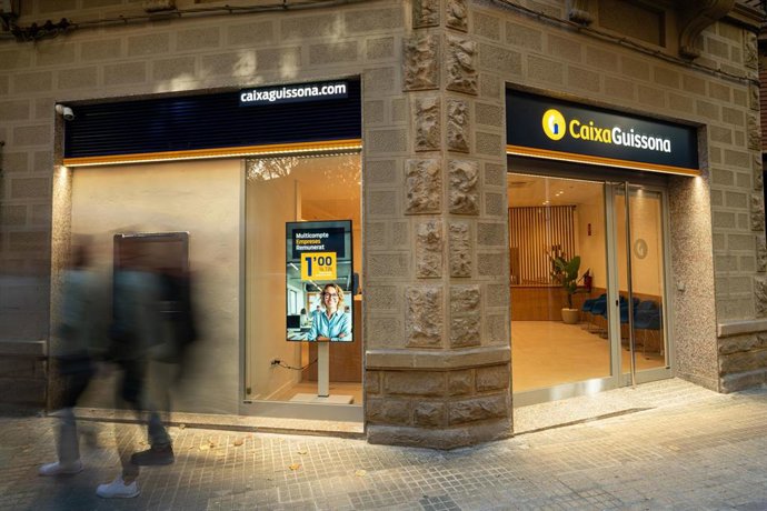 CaixaGuissona inaugura una nueva oficina de 160 m2 en Manresa (Barcelona).