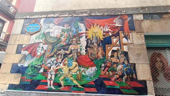 Bilboko Zazpikaleetako J. Etxebarria 'Kamaroi' kantoiko irudia lehengoratuta