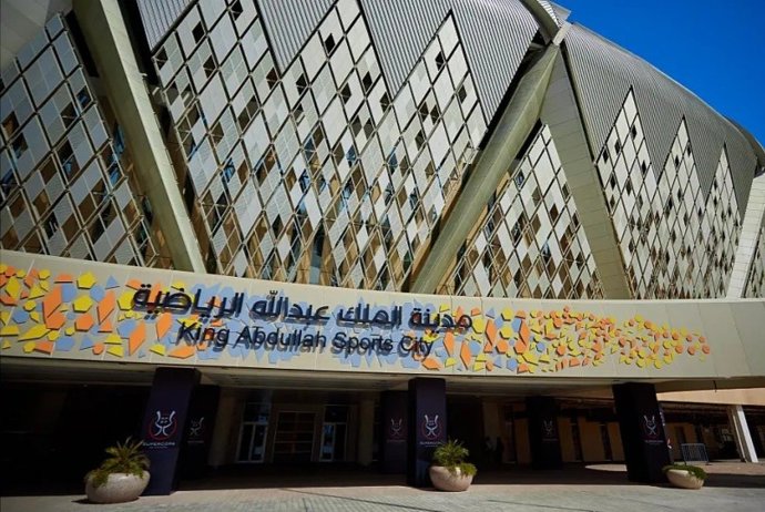 Estádio El Alinma em Yeda, Arábia Saudita.