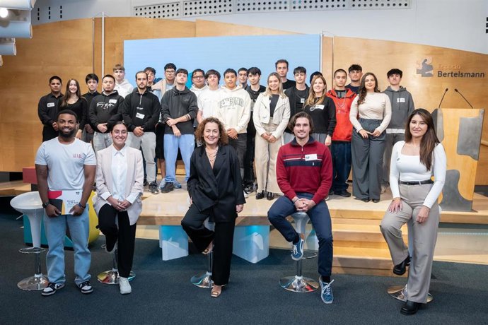  Más De 170 Jóvenes De 12 Comunidades Autónomas Han Participado En El Proyecto Compartiendo Experiencias Y Propuestas De Mejora.