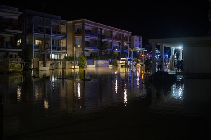 Archivo - Cubelles durante las precipitaciones provocadas por el temporal en la provincia de Barcelona, a 12 de julio de 2025, en Cubelles, Barcelona (España). 