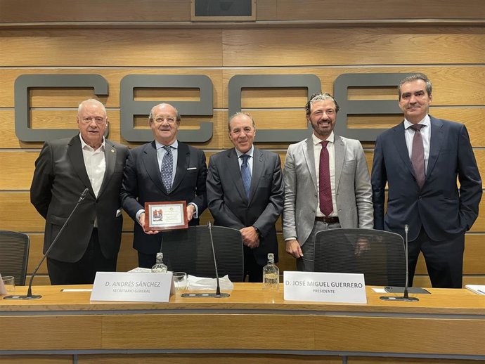 (I-D): Jaume Roura, Presidente De UPM Y Vicepresidente Confemetal; Andrés Sánchez De Apellániz, Secretario General  Confemetal; José Miguel Guerrero, Presidente Confemetal; Alfonso Hernández Zapata, Presidente De FREMM Y Vicepresidente Confemetal.