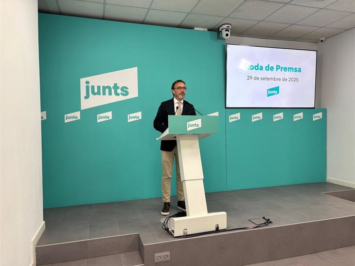 Rius en rueda de prensa este lunes