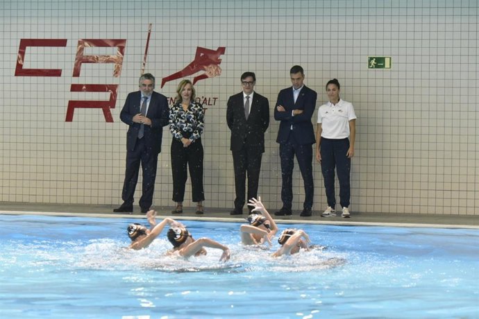 Rodríguez Uribes, Pilar Alegría, Salvador Illa y Pedro Sánchez en el CAR de Sant Cugat.