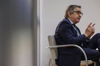 Rovira acusa a Morant de ser "incapaz de defender el valenciano" y lamenta su "falta de respeto" al Estatut