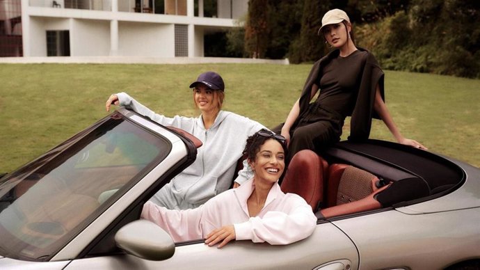 LILYSILK's First-Ever Activewear Line: SILKERRY