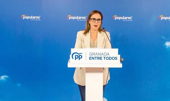 Archivo - La portavoz del Partido Popular de Granada, Lourdes Ramírez, en imagen de archivo