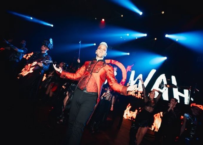 Show 1000 WAH