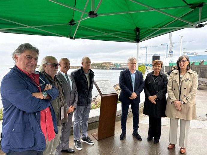 La alcaldesa de Gijón, Carmen Moriyón, preside la inauguración del paseo de Fernando Cadavieco de Diego,
