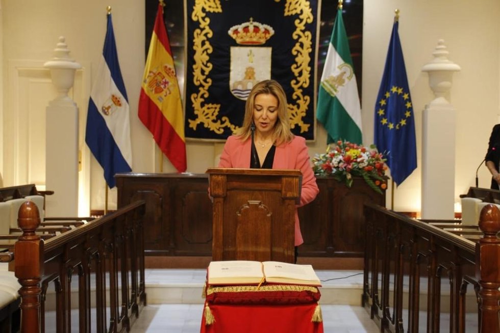 Archivo - La alcaldesa de Alcalá de Guadaíra, Ana Isabel Jiménez, en foto de archivo.