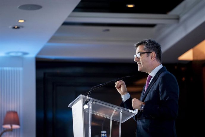 El ministro de la Presidencia, Justicia y Relaciones con las Cortes, Félix Bolaños, durante la primera jornada del Forbes Spain Economic Summit 2025, en el Hotel Villa Magna, a 25 de septiembre de 2025, en Madrid (España).