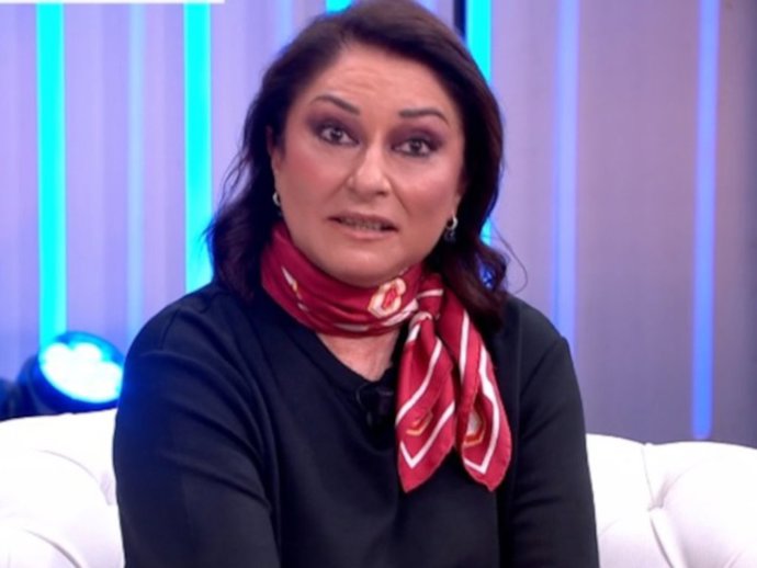 Monserrat Martí en el plató del programa 'Y ahora Sonsoles'