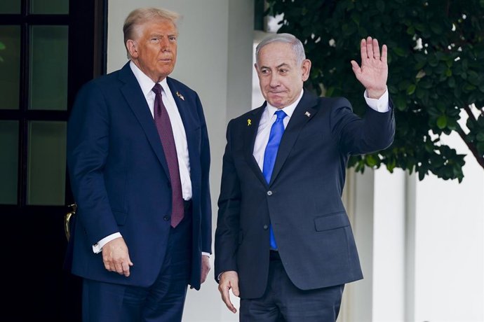 O presidente dos EUA, Donald Trump, recebe o primeiro-ministro israelense, Benjamin Netanyahu, na Casa Branca