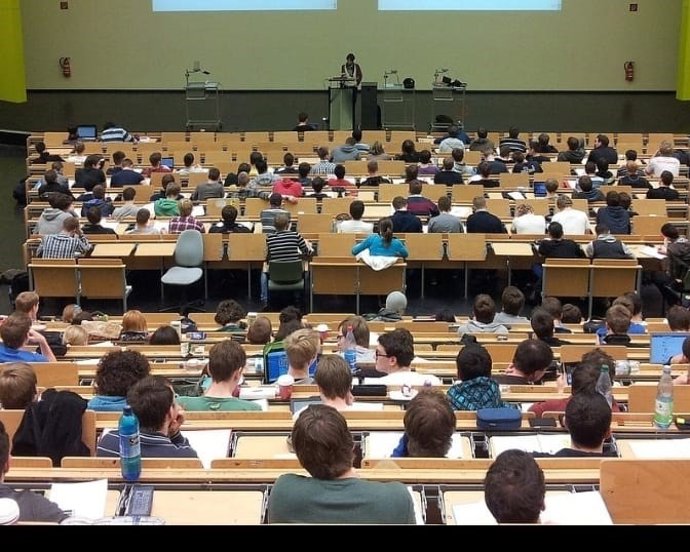 Archivo - Imagen de recurso de una clase universitaria