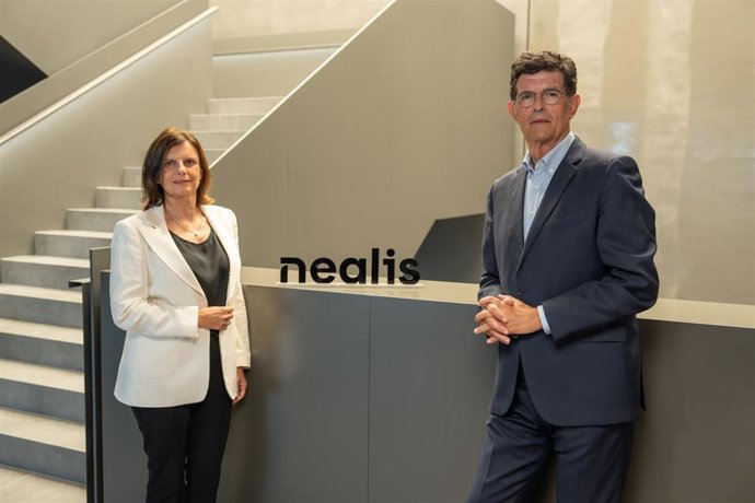 Enrique Gimeno, Presidente, y Myriam Gimeno, Consejera delegada de Nealis
