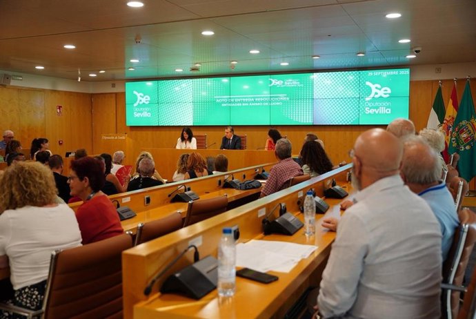 Acto de entrega de las resoluciones.