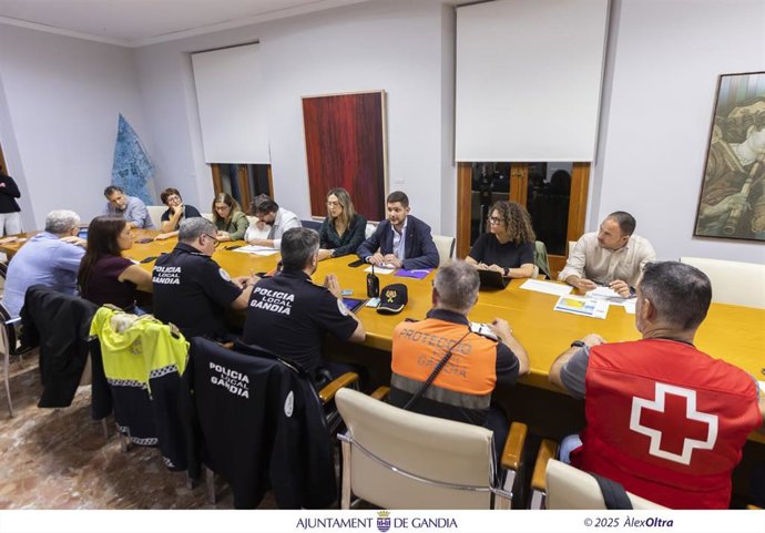 Reunión del Comité de Emergencias Municipal (Cecopal) en Gandia (Valencia)
