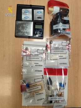 Droga y material intervenido