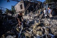 Mueren cinco personas, entre ellas cuatro miembros de una familia, en ataques de Rusia contra Ucrania