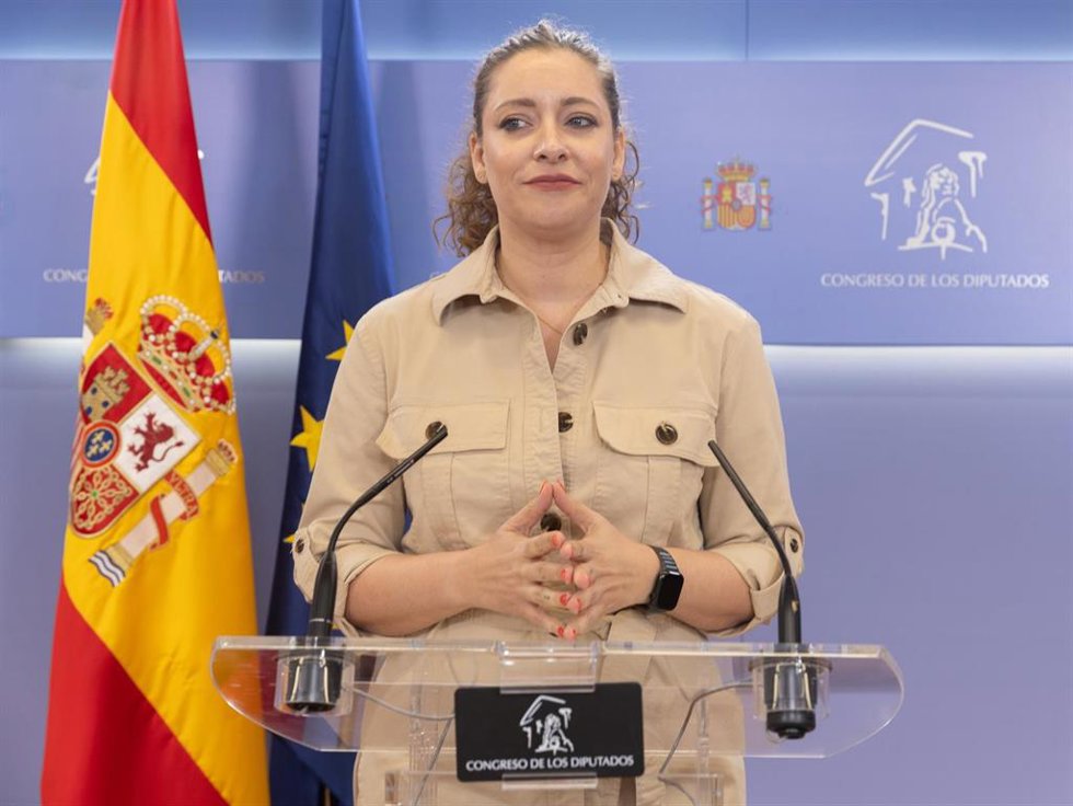 La portavoz del PP en el Congreso, Ester Muñoz, durante una rueda de prensa posterior a la Junta de Portavoces, enel Congreso de los Diputados, a 16 de septiembre de 2025, en Madrid (España).