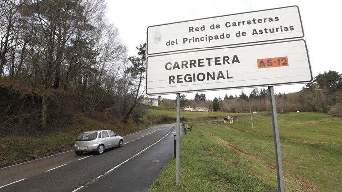 AS-12, corredor del Navia, carretera asturiana.