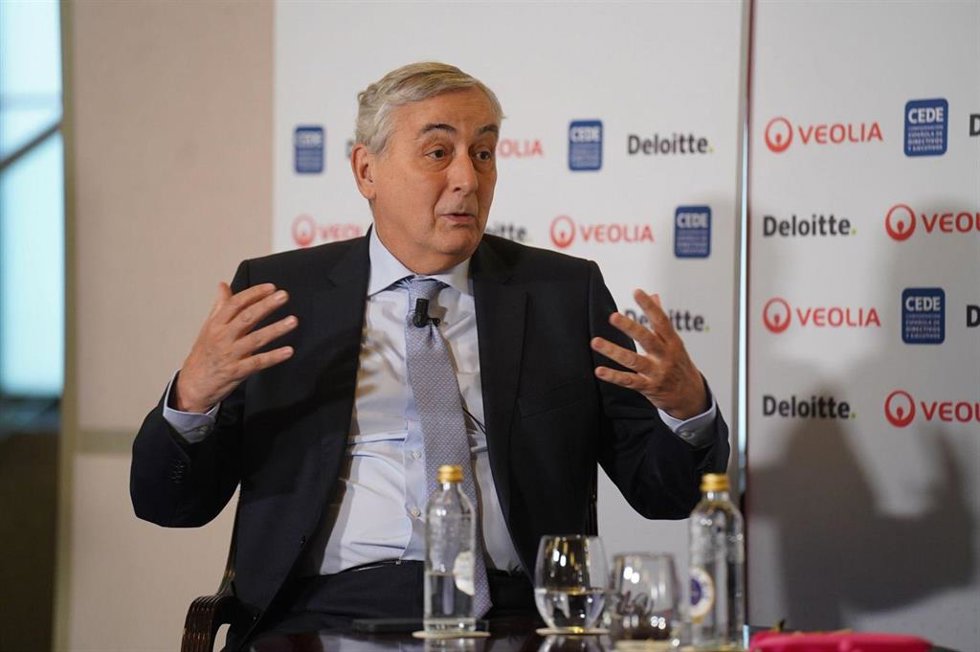 El director general de Funcas, Carlos Ocaña, durante un desayuno de trabajo CEDE.