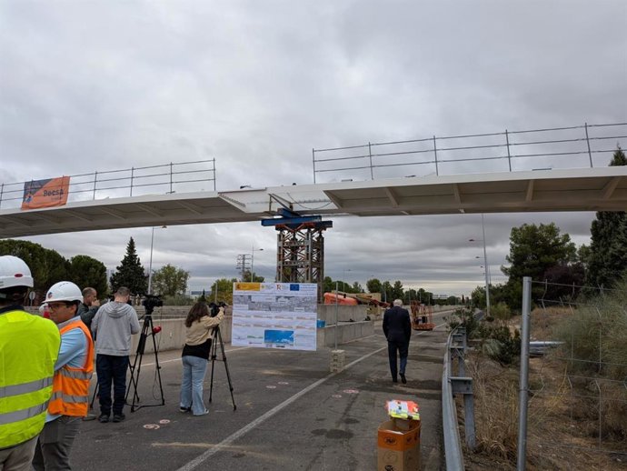 Pasarela de la TO-23 del carril bici entre Santa Bárbara y el Polígono