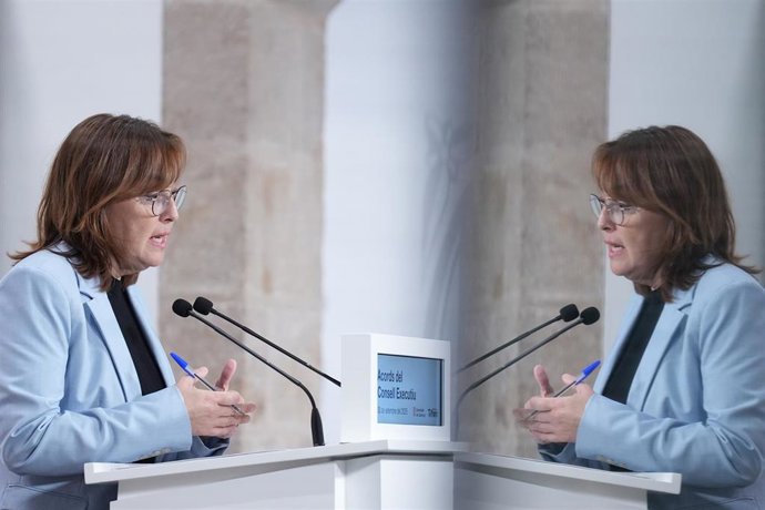 La portavoz del Govern, Sílvia Paneque, durante la rueda de prensa posterior a la reunión del Govern.