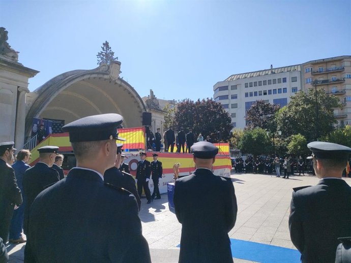Acto institucional en el Espolón por la festividad de los Santos Ángeles Custodios