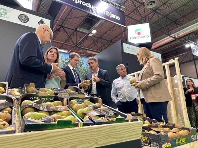 Gonzalo Capellán destaca la tradición, excelencia y calidad de los productos riojanos que acuden a la feria 'Fruit Attraction'