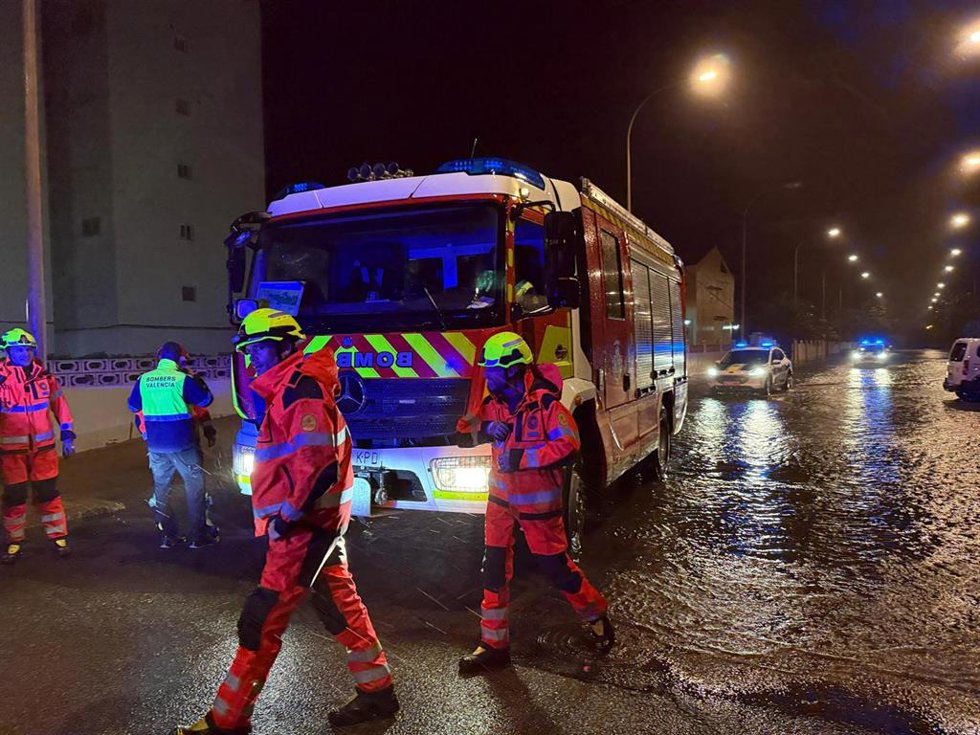 Bomberos en El Perellonet
