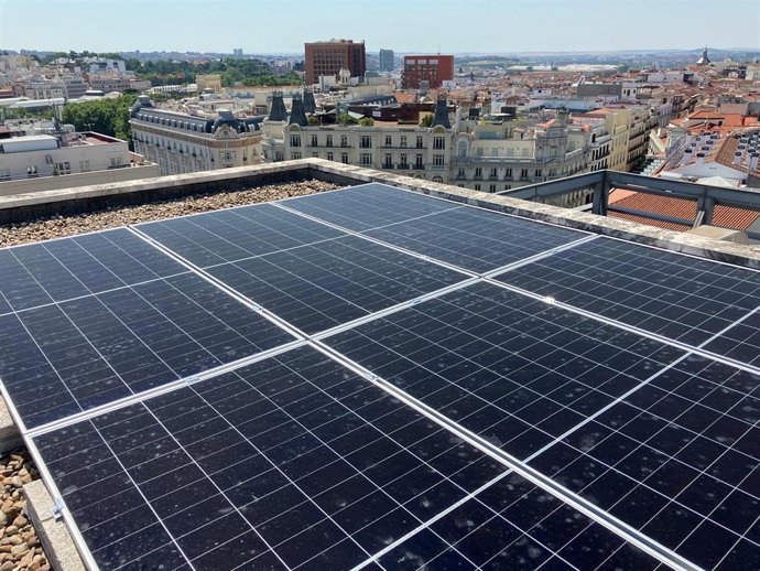 Instalación fotovoltaica de Iberdrola en el Congreso de los Diputados