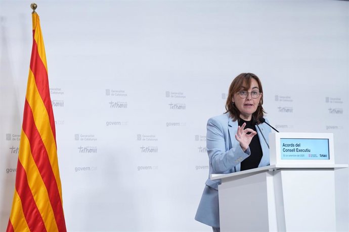 La portavoz del Govern, Sílvia Paneque, durante la rueda de prensa posterior a la reunión del Govern.