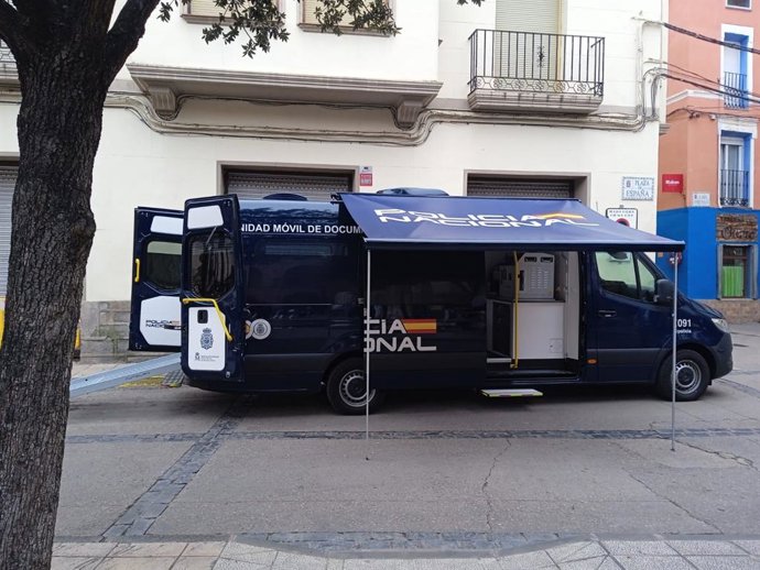 Archivo - Vehículo integral de documentación (Vidoc) de la Policía Nacional.