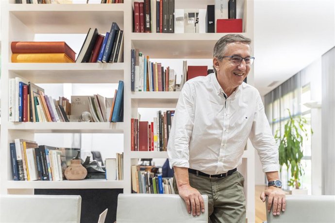 Archivo - El conseller de Universidades, José Antonio Rovira.