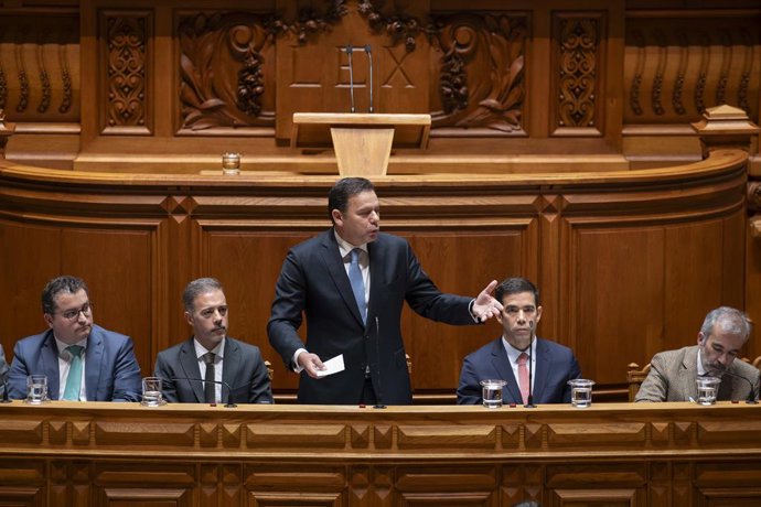 Archivo - April 11, 2024, Lisbon, Portugal: The Prime Minister of Portugal Luis Montenegro (C) seen during the debate on the Government's program. The XXIV Constitutional Government of Portugal, led by Prime Minister Luis Montenegro, presented the governm