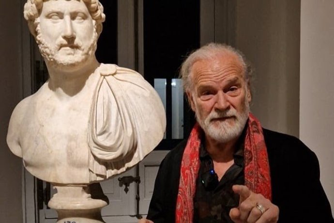 El actor y director teatral Lluís Homar en el Museo Nacional del Prado
