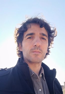 El escritor y periodista Juan Luis Saldaña.