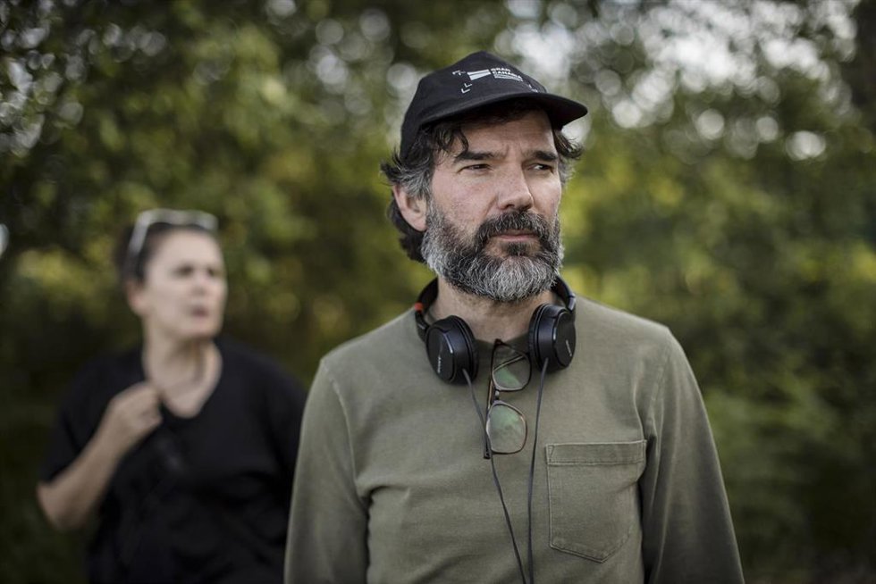 El director Ángel Santos