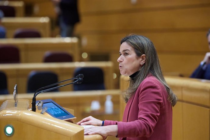 Archivo - La senadora del PP, María José Pardo, durante un pleno en el Senado, a 12 de marzo de 2025, en Madrid (España).