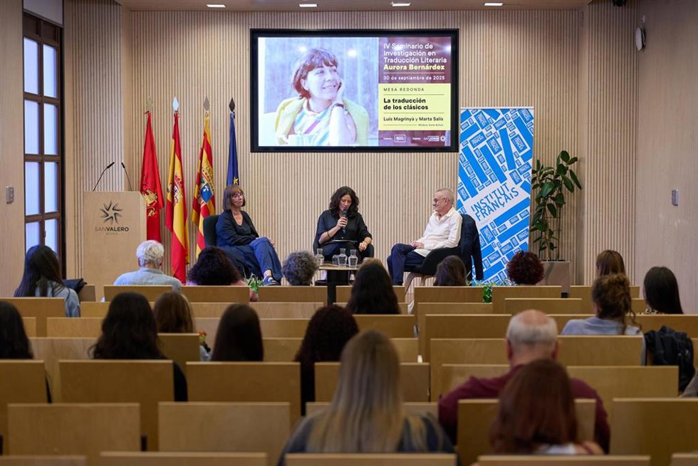 El Seminario de Investigación en Traducción Literaria 'Aurora Bernárdez' reivindica al ser humano frente a la tecnología.