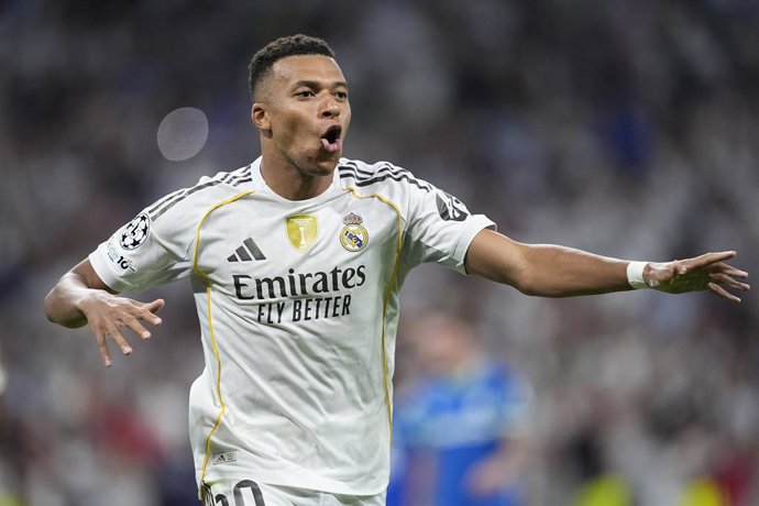 Kylian Mbappe, do Real Madrid CF, comemora um gol durante a partida da Fase MD1 da Liga dos Campeões da UEFA 2025/26 entre o Real Madrid C.F. e o Olympique de Marseille no Estádio Santiago Bernabeu em 16 de setembro de 2025 em Madri, Espanha.