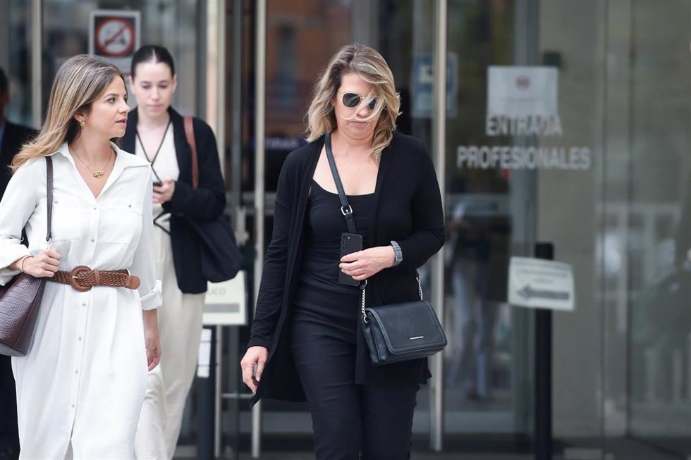 La asesora de Moncloa, Cristina Álvarez, a su llegada a declarar por el caso Begoña Gómez, en los Juzgados de Plaza de Castilla, a 10 de septiembre de 2025, en Madrid (España).