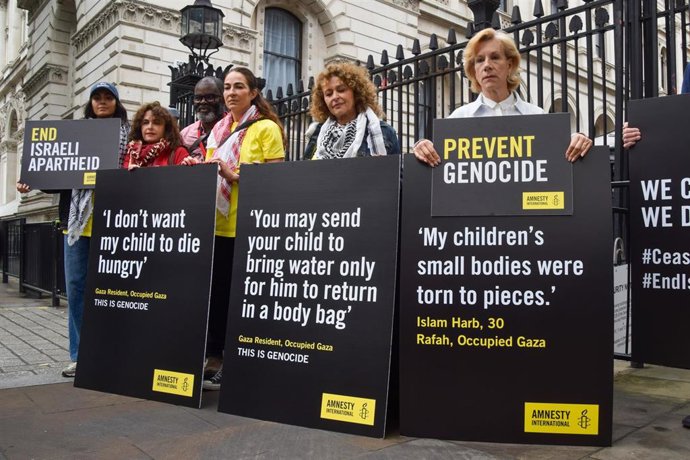 Archivo - Acto de Amnistía Internacional en Londres en oposición al genocidio en Gaza