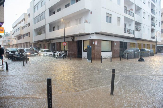 Calles inundadas, a 30 de septiembre de 2025, en Ibiza