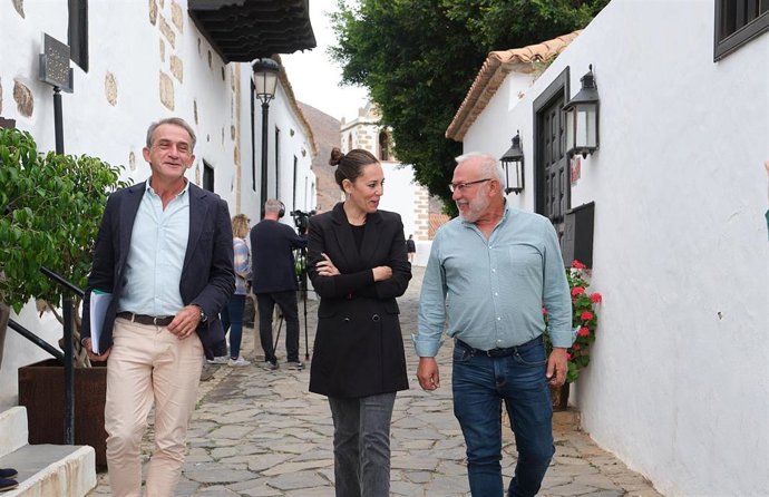 Archivo - Turismo ultima un convenio con los 'Pueblos Más Bonitos de España' en las islas para impulsar su desarrollo sostenible