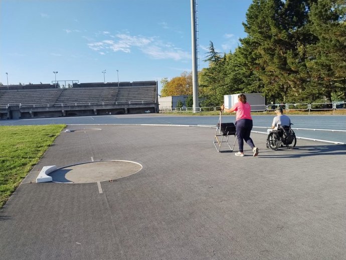 Dos deportistas del Club Atletismo Aquila